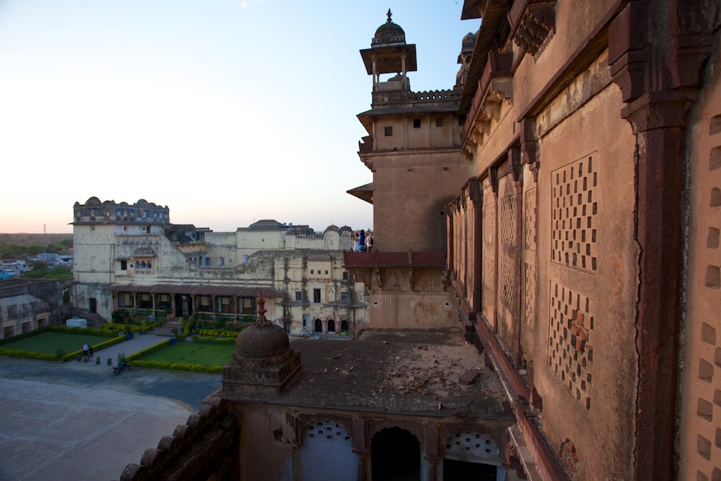 Jahangir Mahal 8